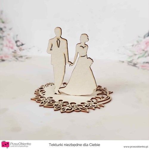 para mloda 3d przez okienko tekturki.jpeg