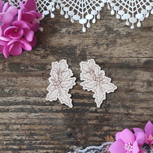 ostrokrzewy 2 szt grawerowana tekturka.jpg